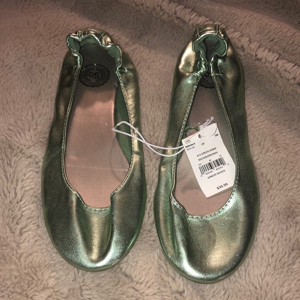 NWT SO Metallic Ballet Flats, size 6